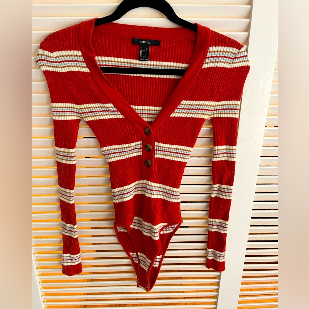 Forever 21 long sleeve ribbed long sleeve bodysuit